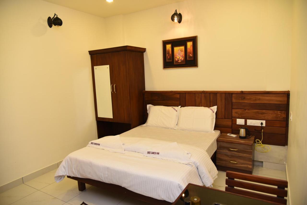 פאלני Sree Ganesh Inn מראה חיצוני תמונה