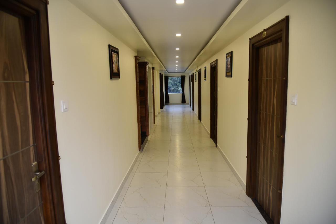 פאלני Sree Ganesh Inn מראה חיצוני תמונה