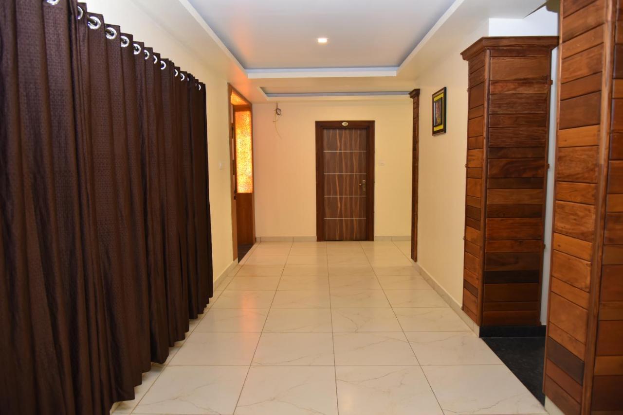 פאלני Sree Ganesh Inn מראה חיצוני תמונה