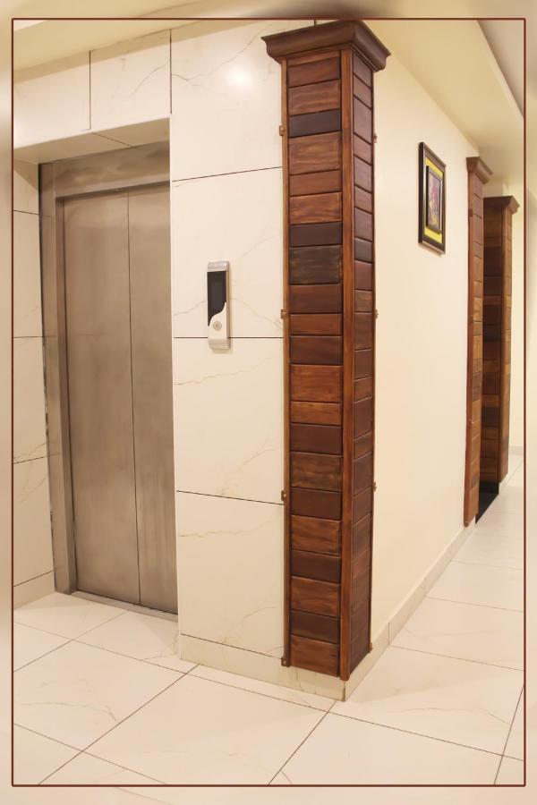 פאלני Sree Ganesh Inn מראה חיצוני תמונה