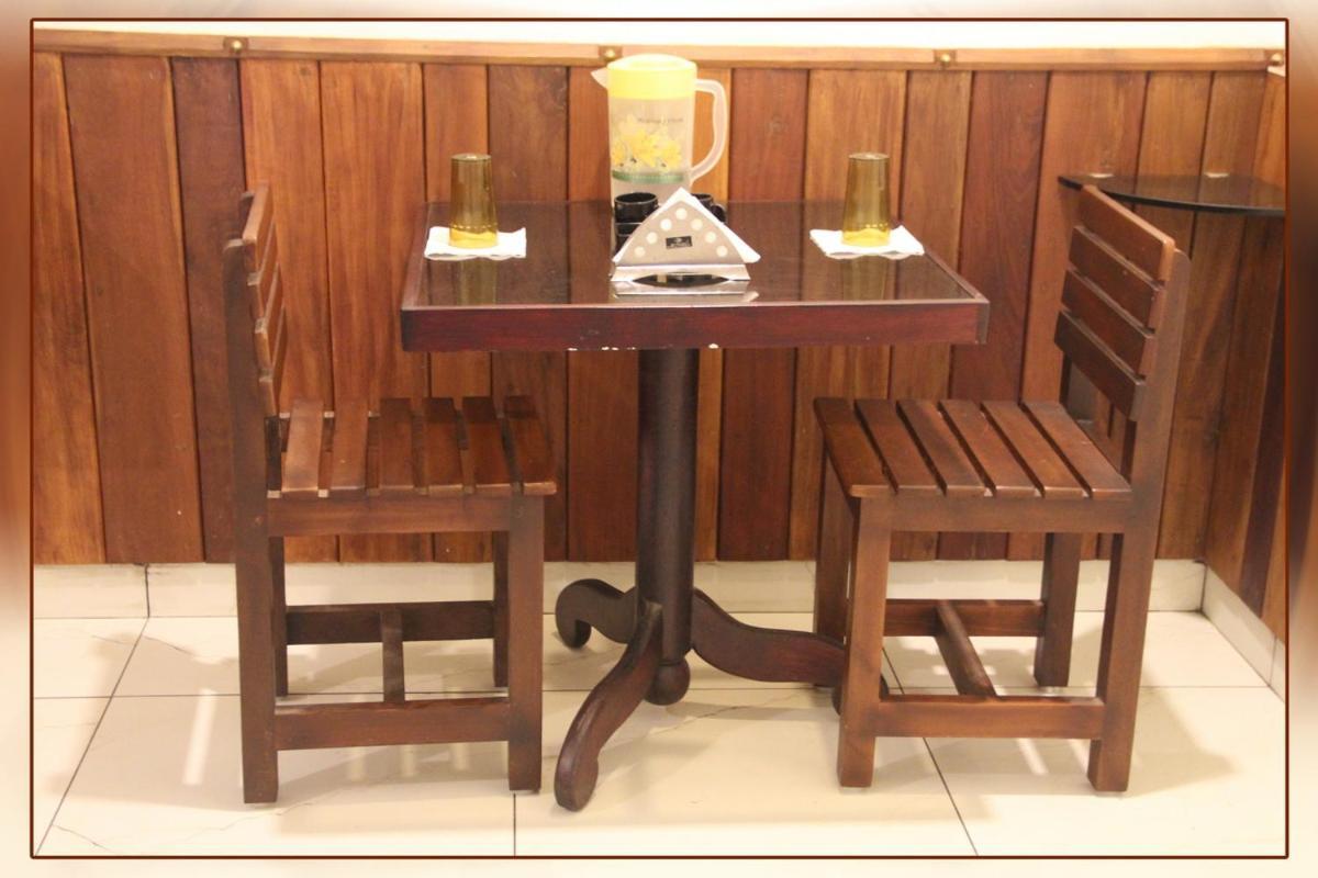 פאלני Sree Ganesh Inn מראה חיצוני תמונה